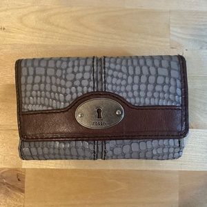 Fossil wallet